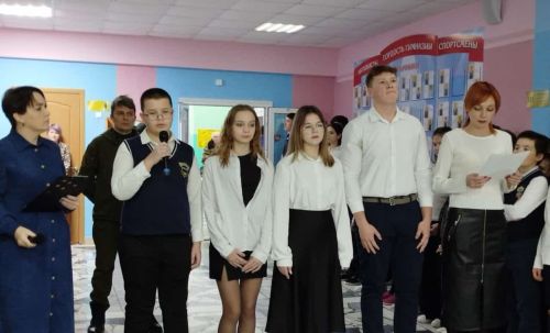 Гимназиядә Ватанны саклаучылар елын ачтылар