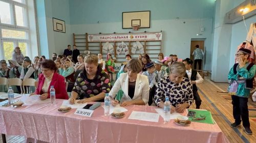 Фольклорный фестиваль «Слово и танец народов» прошел в Верхнеуслонском районе