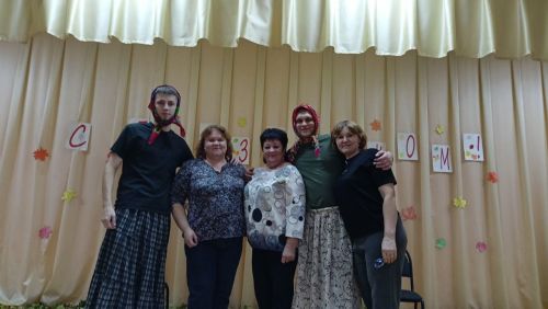 Осенний бал «Приходи на листопад» прошел в Кильдеевском СДК