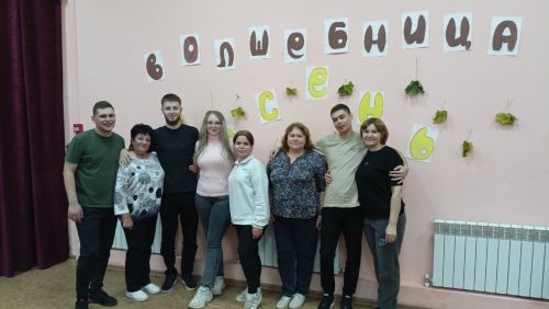 Осенний бал «Приходи на листопад» прошел в Кильдеевском СДК
