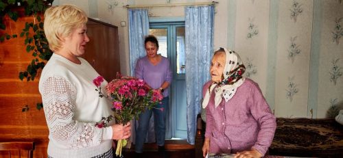 Поэтесса из села Коргуза отметила 85-летний юбилей