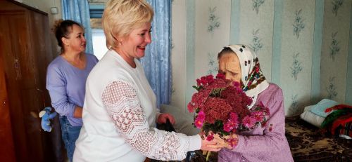 Поэтесса из села Коргуза отметила 85-летний юбилей