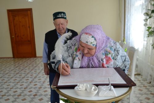 Изумрудные юбиляры из Октябрьского: 55 лет любви и согласия