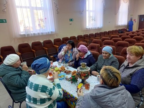 Вечер-встреча сельских тружениц прошел в Макуловском СДК