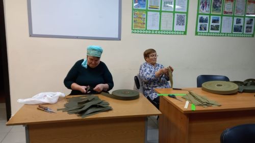 Вахит халкы берләшеп сугышчыларга ярдәм итә