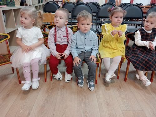 В «Березке» воспитанники проводили осень стихами и песнями