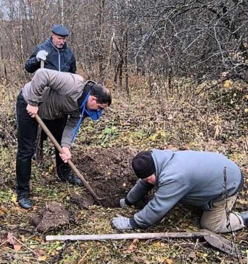 В Верхнеуслонском районе установлен памятный крест на братской могиле