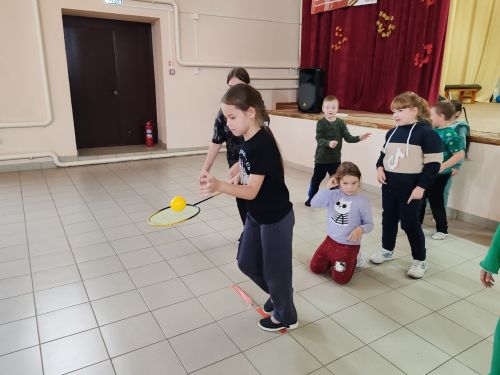 Спортивная программа «Веселые старты» для детей прошла в Кураловском СДК