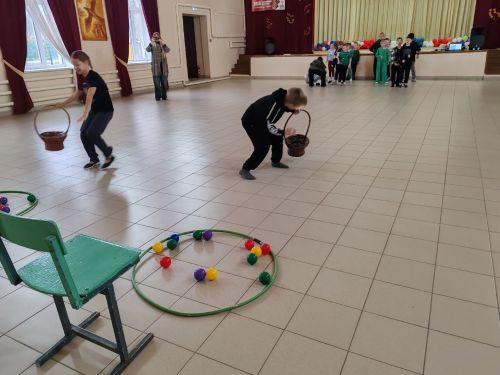 Спортивная программа «Веселые старты» для детей прошла в Кураловском СДК