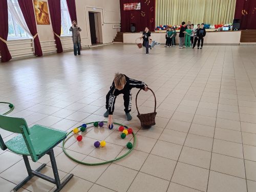 Спортивная программа «Веселые старты» для детей прошла в Кураловском СДК