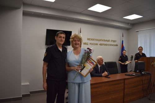 Полицейских Верхнеуслонского района поздравили с профессиональным праздником