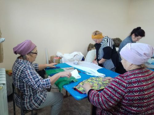 Волонтеры Верхнеуслонского района шьют теплые пояса для участников СВО