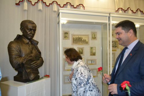 Песняр земли белорусской: дружба, память и живое слово в сердце Печищ