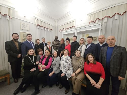 Песняр земли белорусской: дружба, память и живое слово в сердце Печищ