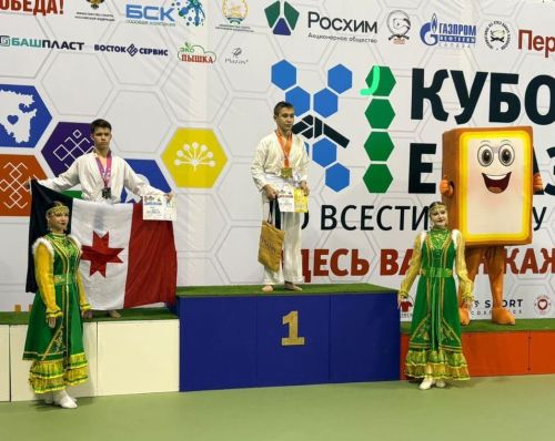 Верхнеуслонские каратисты взяли медали на Всероссийском турнире
