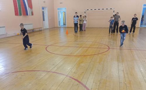 Веселые старты ко Дню народного единства прошли в Русском Макулове