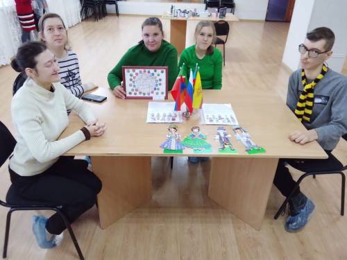 Мероприятие ко Дню народного единства прошло в центре «Островок надежды»