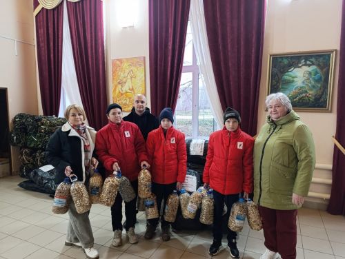 Верхнеуслонская молодежь собрала гуманитарную помощь для участников СВО