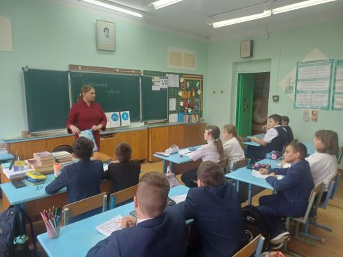 Занятие по ПДД провели для юных инспекторов движения в Тат.Бурнашевской школе