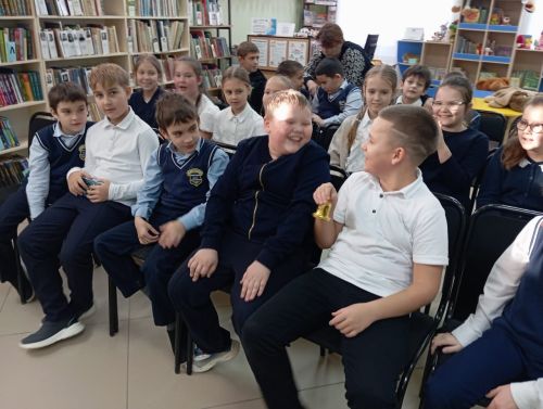 Балалар китапханәсендә сәламләү көне узды