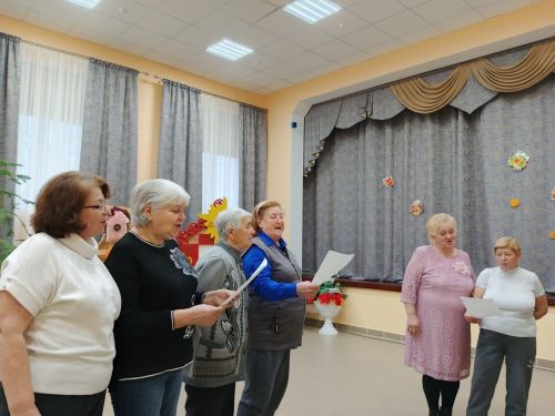 Осенние посиделки для пожилых прошли в Печищинском Доме культуры