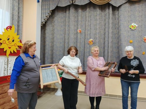 Осенние посиделки для пожилых прошли в Печищинском Доме культуры