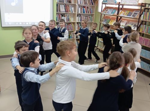 Балалар китапханәсендә сәламләү көне узды