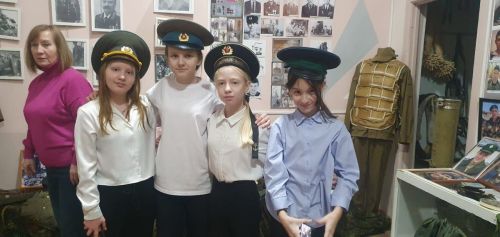 Укучылар якташларының батырлыклары белән таныштылар