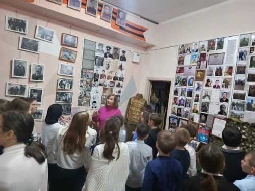 Живая память: урок мужества связал поколения в музее «Диалог культур»