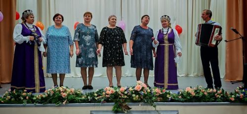 Концерт ко Дню матери прошел в Коргузинском Доме культуры