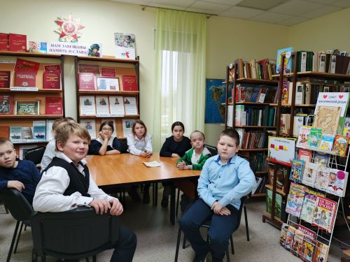 Литературно-игровой час ко Дню матери прошел в Печищинской библиотеке