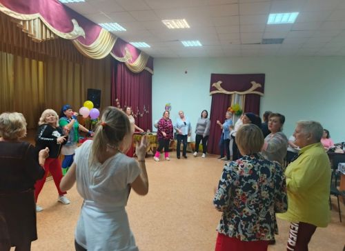 Дискотека 90-х в Шеланговском Доме культуры: вечер ностальгии