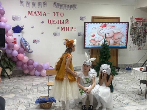 День матери отметили праздничным концертом в Набережно-Морквашской школе