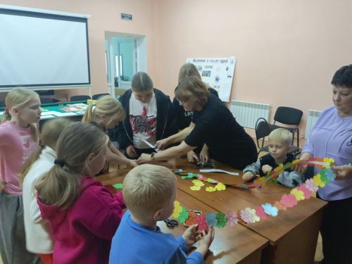 Венок дружбы: мастер-класс для детей в Кильдеевском ДК