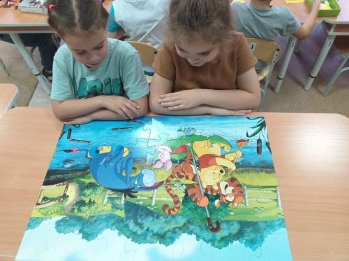 “Каенкай” балалар бакчасында пазллар җыярга яраталар