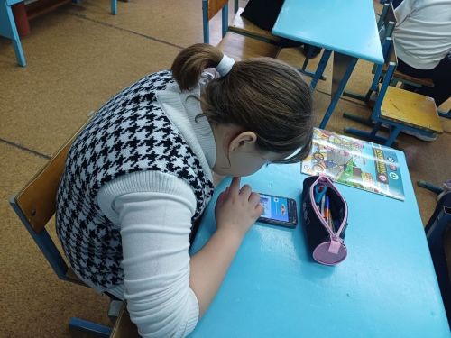 Юные инспекторы движения в Татарско-Бурнашевской школе тренируют веловождение