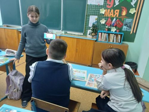 Юные инспекторы движения в Татарско-Бурнашевской школе тренируют веловождение