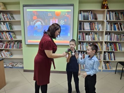 Новогодние семейные чтения вслух прошли в Верхнеуслонской детской библиотеке