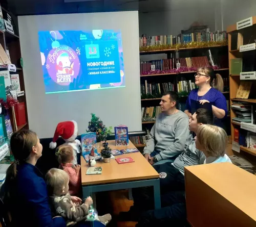 Мәмәтхуҗада кычкырып укулар узды