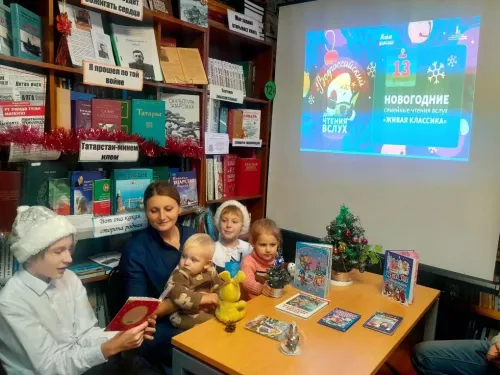 Мәмәтхуҗада кычкырып укулар узды