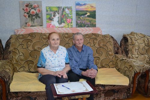 Супруги Власовы из Шеланги отметили золотой юбилей свадьбы