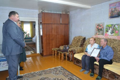 Супруги Власовы из Шеланги отметили золотой юбилей свадьбы