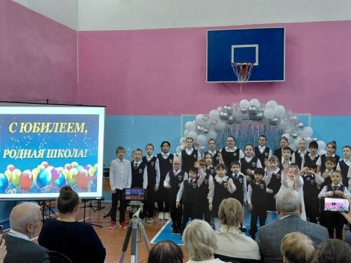 В ритме школьного звонка: Введенско-Слободская школа отметила 40-летний юбилей