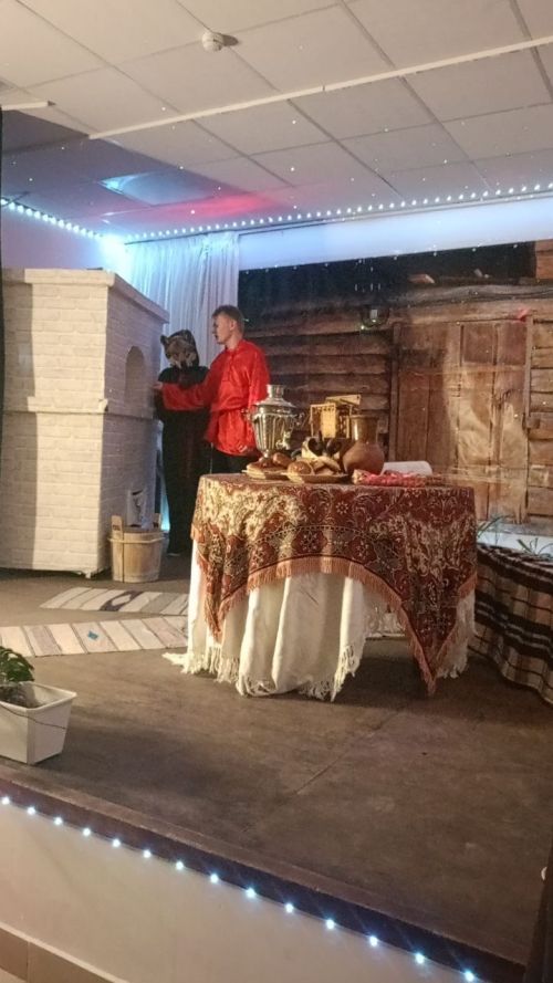 Когда сказка оживает: спектакль в Н.Морквашах подарил зрителям чудо и тепло