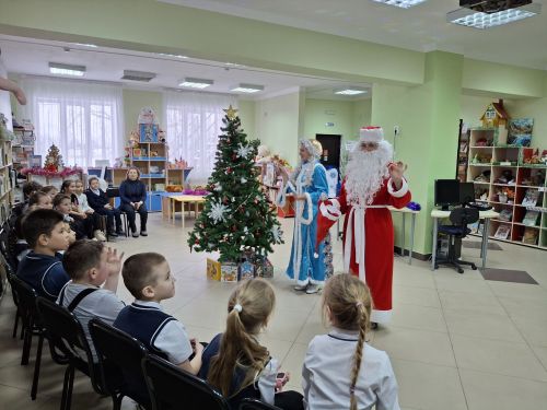 Первоклассники Верхнеуслонской школы побывали на новогоднем квесте