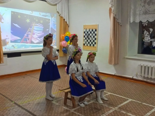 Октябрьский бистәсе мәктәбе юбилеен билгеләп үтте