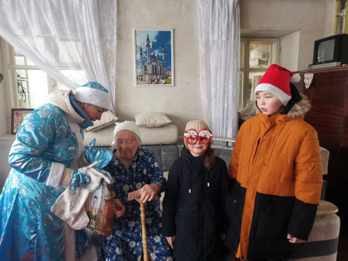 Кызыл Байракта авылдашларына бәйрәм кәефе оештырдылар
