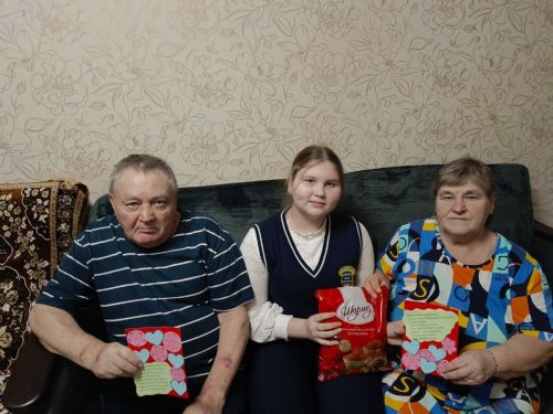 Акция «Вам дарим доброту»: волонтёры и дети поддержали людей с инвалидностью
