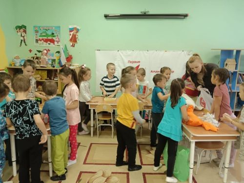 “Каенкай” балалары волонтерлыкка беренче адымнарын ясыйлар