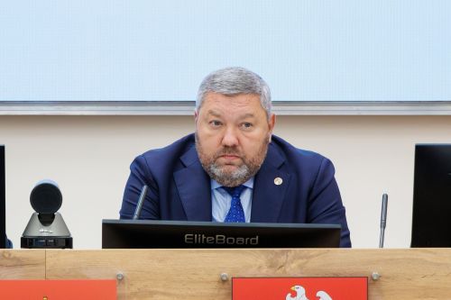Тревога: «родительский» трафик у школ создает угрозу для детей